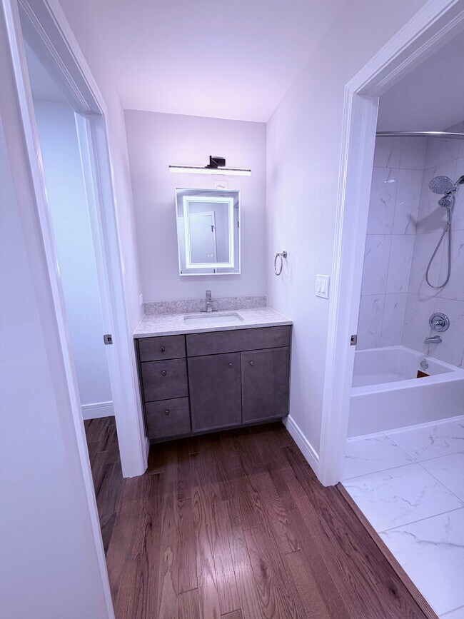 Building Photo - 2741 Odlum Dr