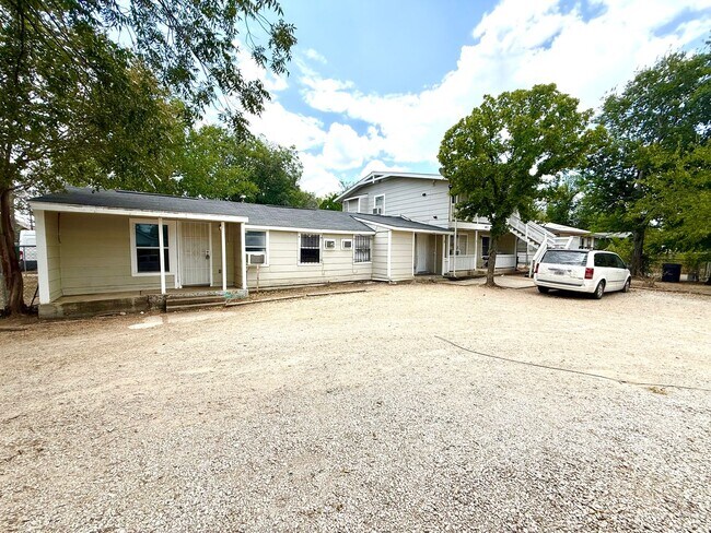 Building Photo - 602 Lovett Ave