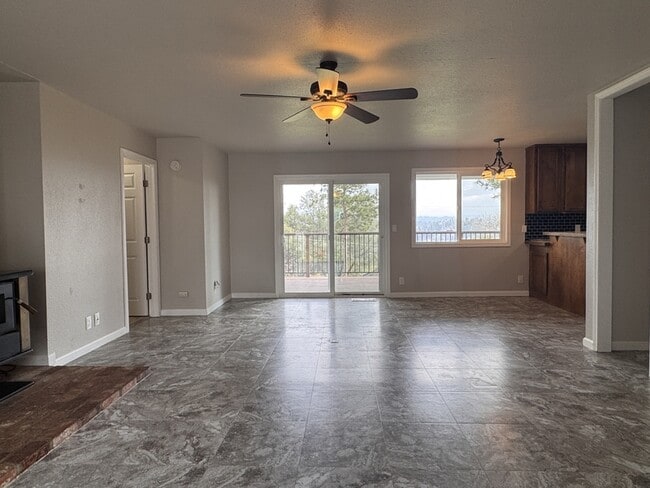 Building Photo - 17554 Patricia Way