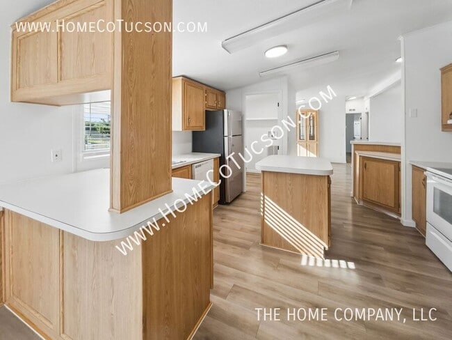 Building Photo - 5281 E Branding Iron Dr