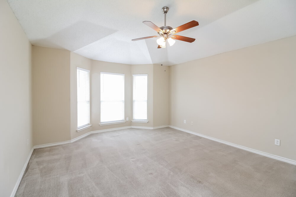 Building Photo - 1554 Cardigan Ln