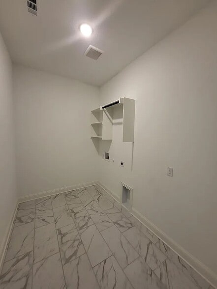 Building Photo - 4516 Hammerstein Blvd
