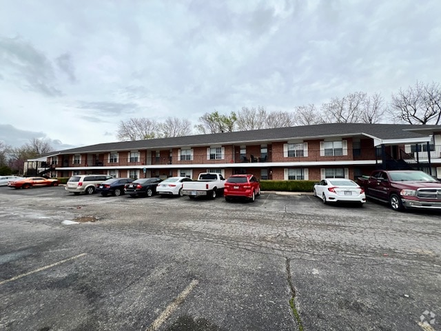 Building Photo - 417 N Pleasant St
