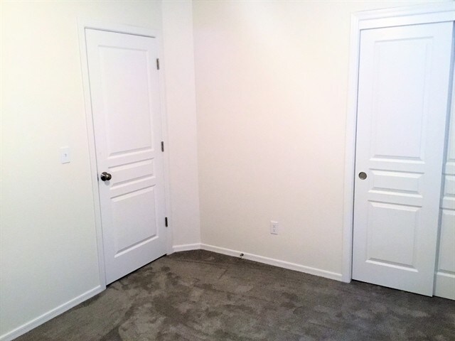 Building Photo - 7132 S Kaywood Ave