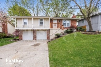 Building Photo - 515 NE 98th Terrace