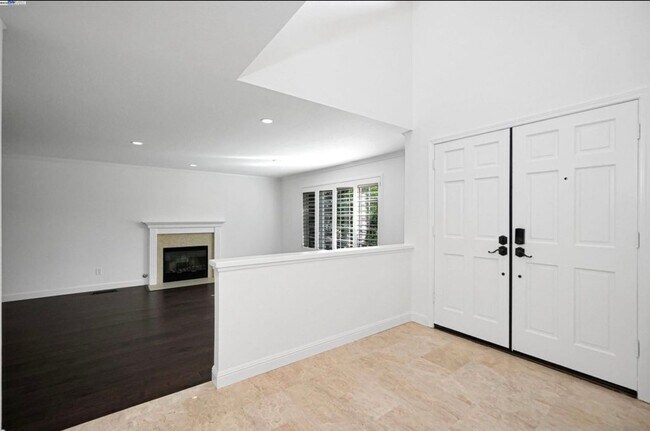 Building Photo - San Ramon 4 Bd / 2.5 Ba Semi Custom Home l...