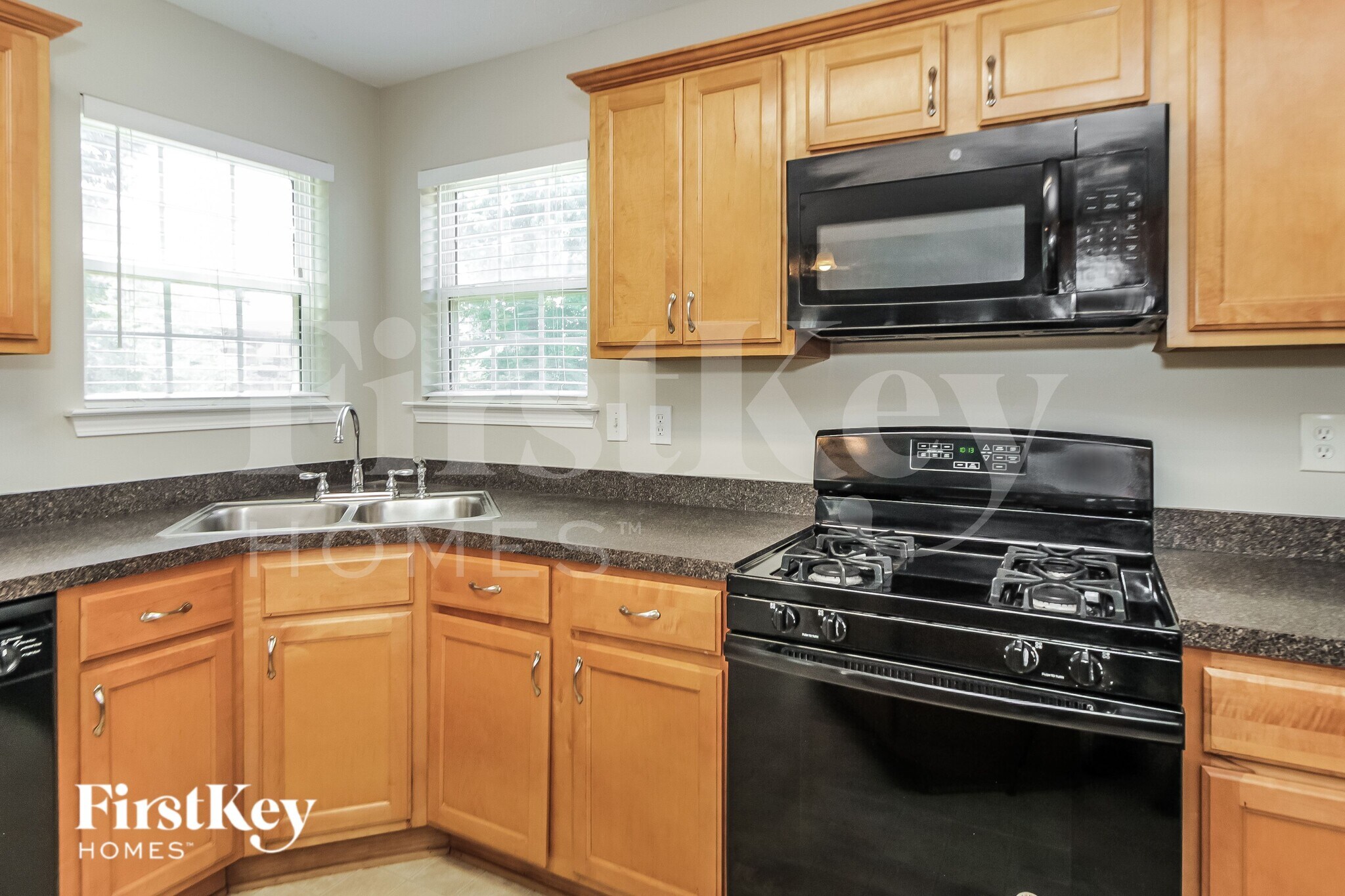 Building Photo - 5435 Yellow Pine Dr