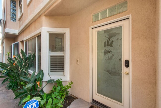 Building Photo - 603 10th St