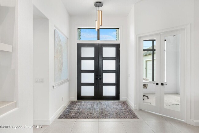Building Photo - 8499 Serrano Cir