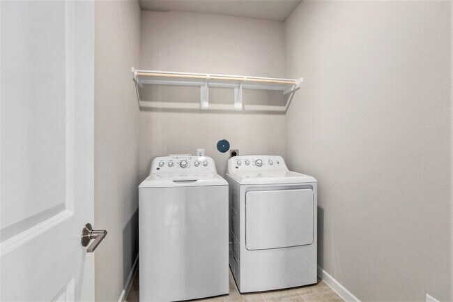 Building Photo - 21654 Lampeter River Ln