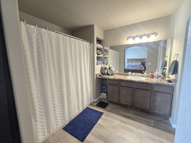 Building Photo - 7662 Spruce Pne Grv