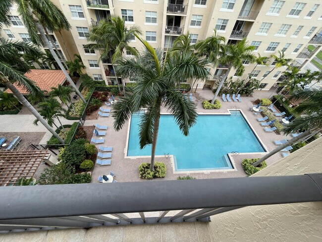 Building Photo - 1801 N Flagler Dr