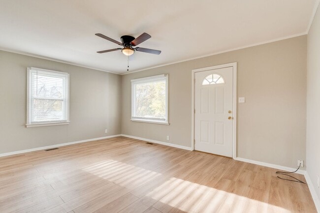 Building Photo - 2614 Mimosa Ln