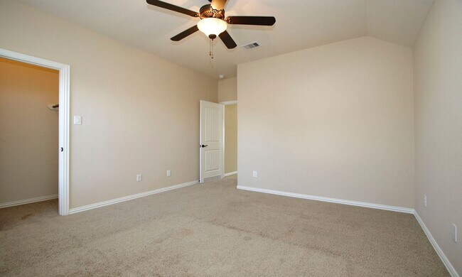 Building Photo - 13827 Slate Mountain Ln