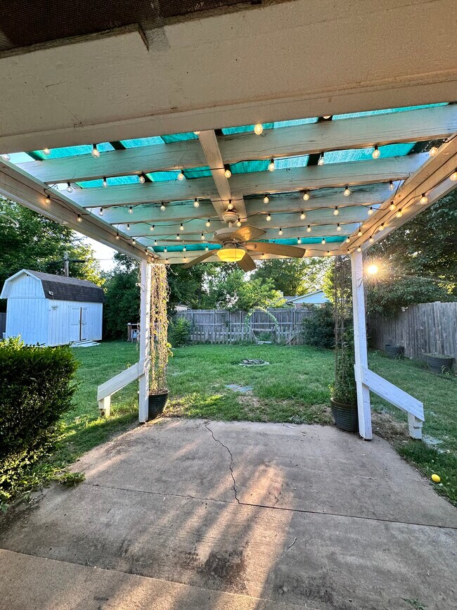 Building Photo - 2002 S 74th East Ave