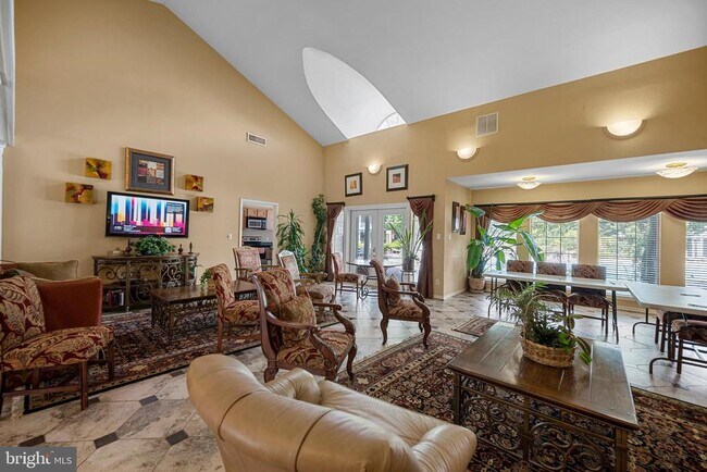 Building Photo - 12152 Penderview Terrace
