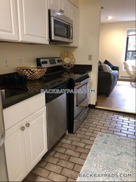 Building Photo - 90 St Botolph St