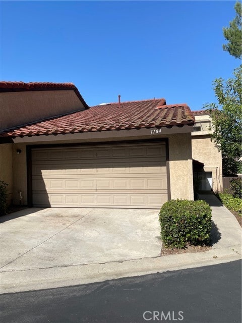 Primary Photo - 1184 Romney Dr