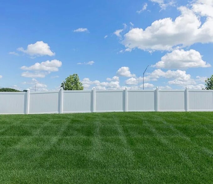 Building Photo - 8767 Ridge Hollow Dr
