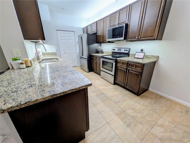 Building Photo - 3561 Forest Hill Blvd