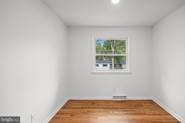 Building Photo - 408 California Trail