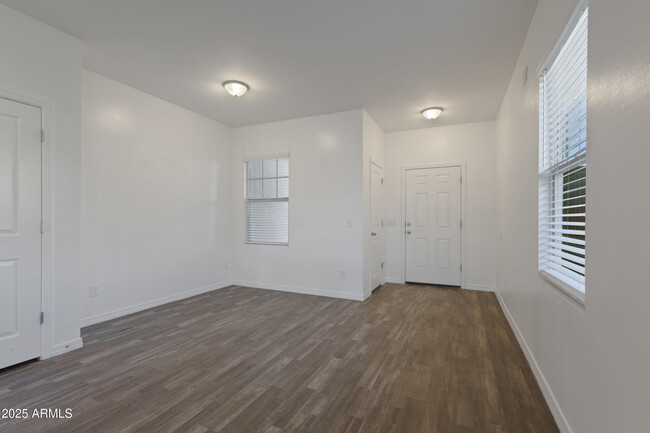Building Photo - 20249 W Woodlands Ave