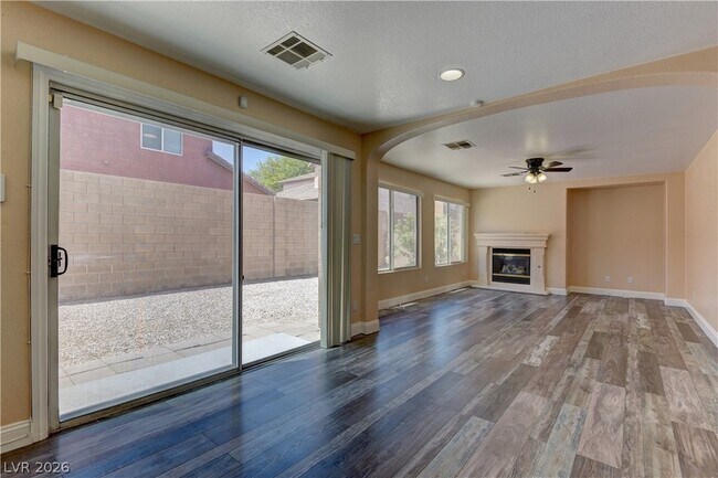 Building Photo - 5317 La Quinta Hills St