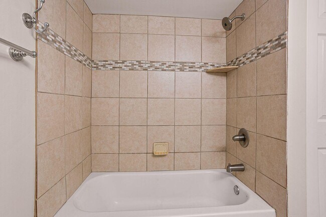 Building Photo - 44417 Savery Dr