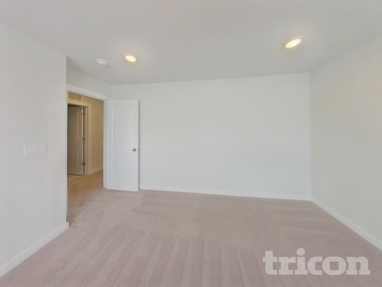 Building Photo - 521 Mountain Vw Dr