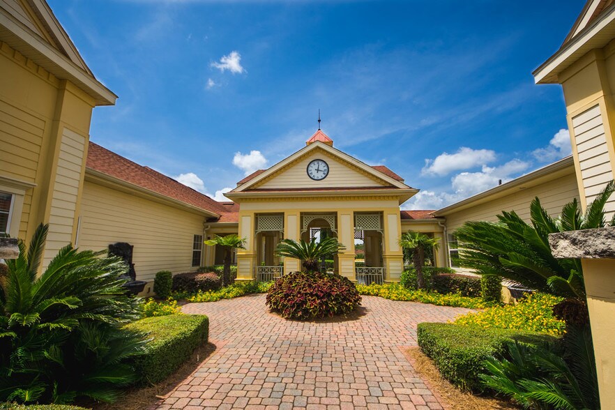 Century Capital City Tallahassee, FL Apartment Finder