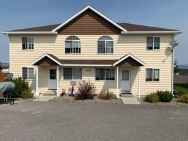 Building Photo - 2676 Overlook Blvd