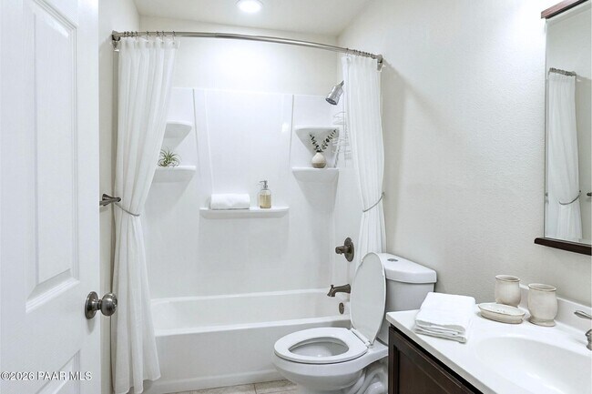 Building Photo - 3055 N Corrine Dr