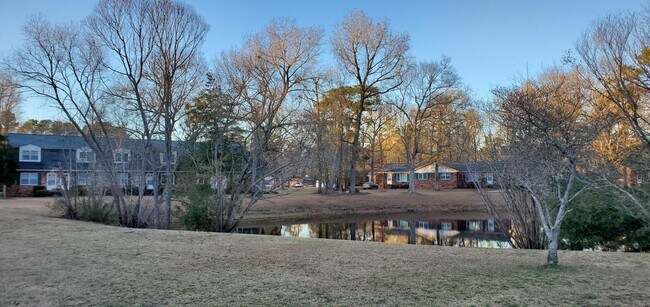 Primary Photo - 6000 River Rd