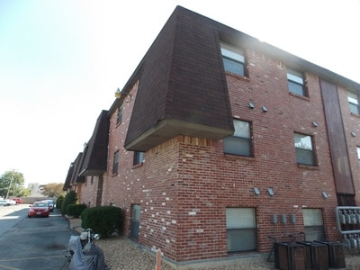 Building Photo - 2850-2862 S Rogers