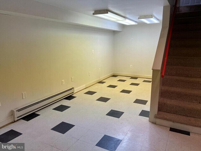 Building Photo - 810 Wisteria Dr