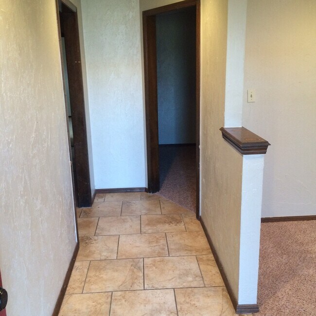 Building Photo - Beautiful Remodeled Home.  Available now.