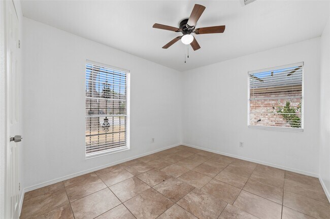 Building Photo - 11311 Hazen St