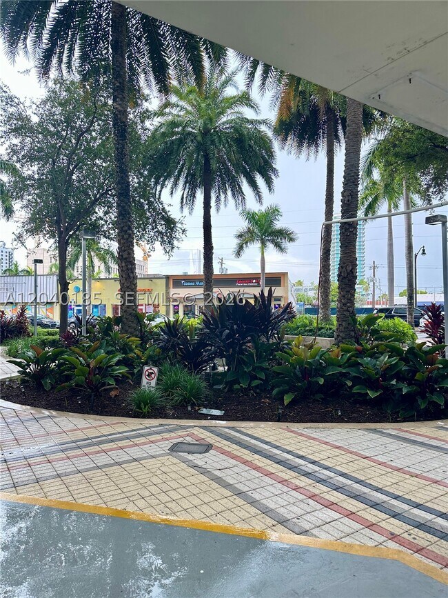 Building Photo - 7135 Collins Ave