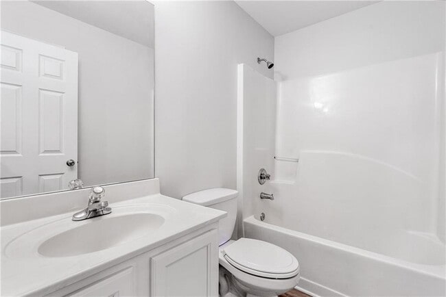 Building Photo - 3526 Harvest Ridge Ln NE