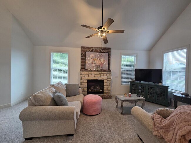 Building Photo - 4578 E Pearson Meadow Dr