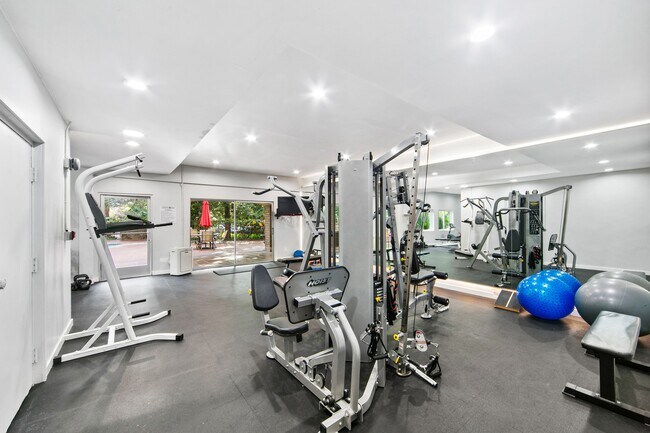 Building Photo - 2700 Cahuenga Blvd