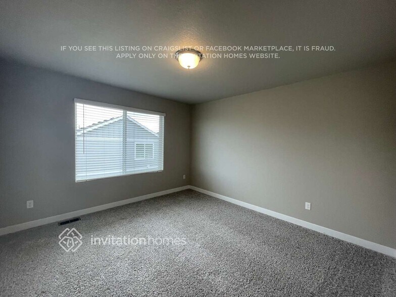 Building Photo - 13593 Arriba Dr