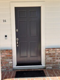 Building Photo - *Move-In Special* Charming 3 bed, 2 bath with office on San Carlos Border