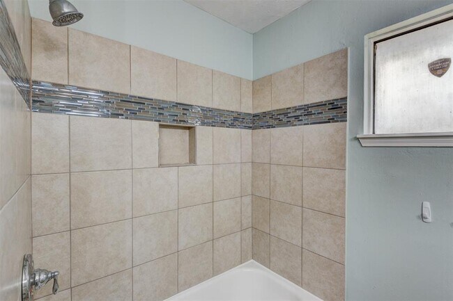 Building Photo - 10622 Sapling Way