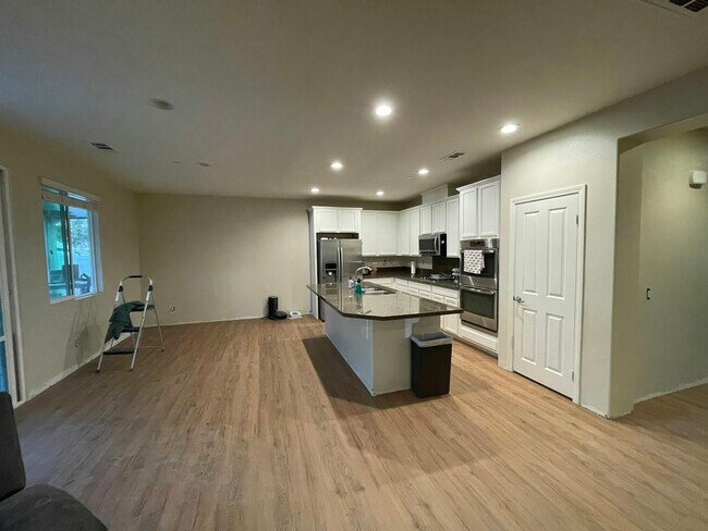 Building Photo - 36046 Agape Ln