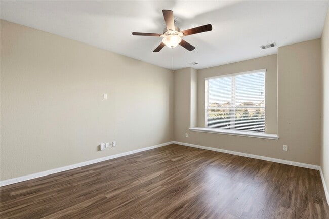 Building Photo - 24714 Scarlatti Cantata Dr