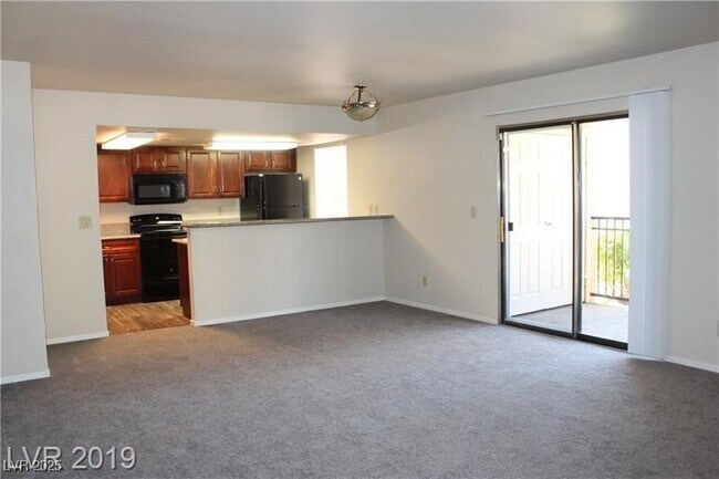 Building Photo - 4401 Alexis Dr