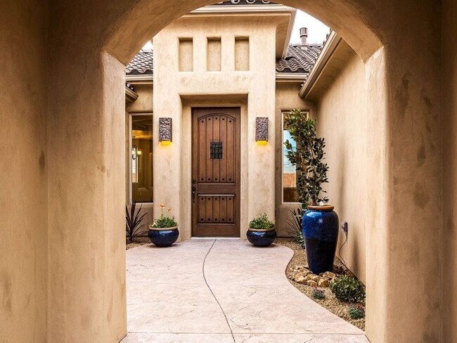 Building Photo - Tenaya Sands Dream Home.