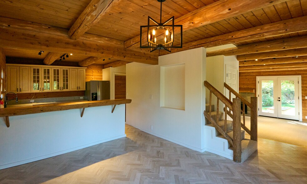 Dining Room - 373 Loftyhill Dr