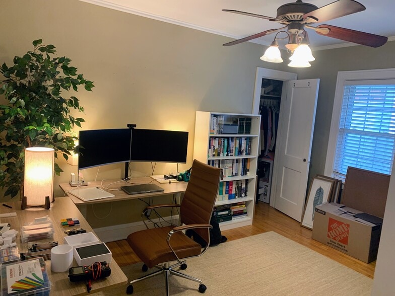 Building Photo - 4441 Vincent Avenue South